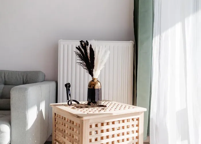 Modern Coresi - Free Private Parking Apartman *